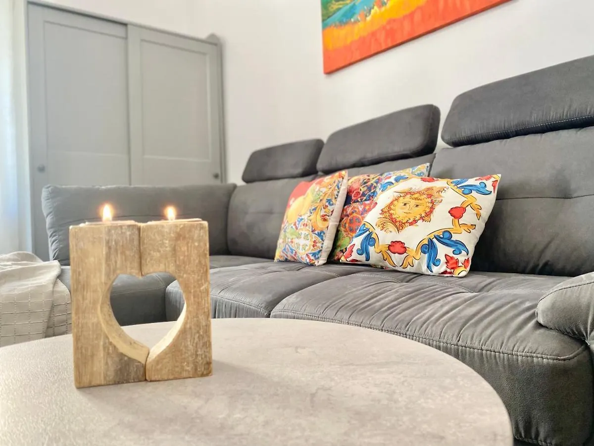 Casaviva - Lovely Bilo In Ancient Genoa Apartment