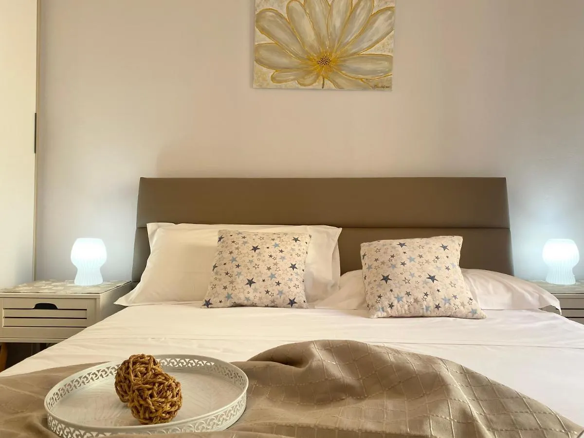 Casaviva - Lovely Bilo In Ancient Genoa Apartment